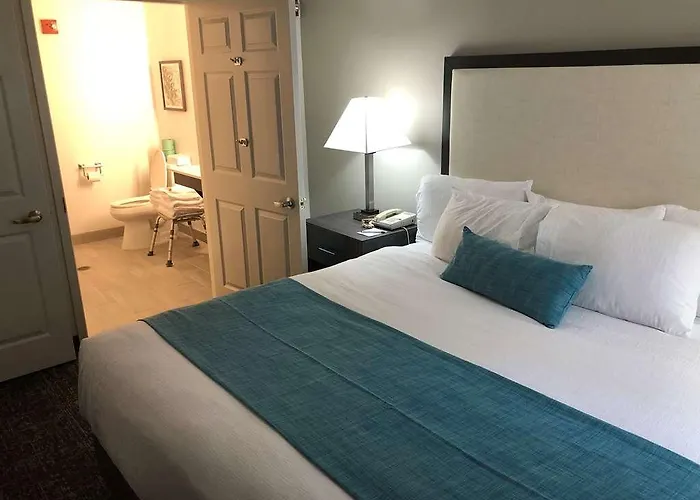 Executive Residency Franklin Inn